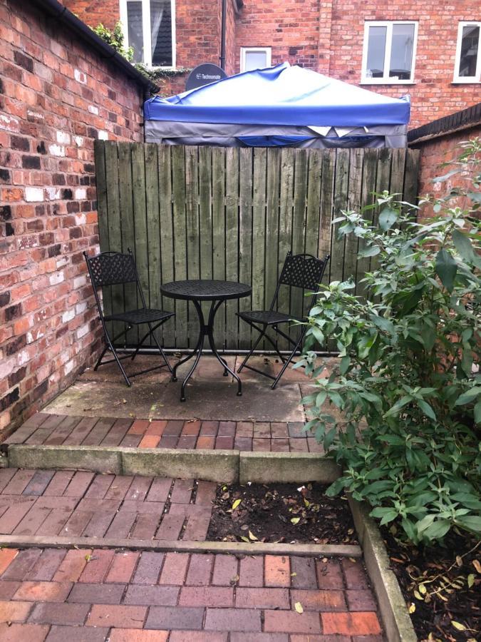 Crewe Short Lets 6 Victoria Court, Crewe Daire Dış mekan fotoğraf